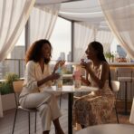 Mug en Verre Design AquaChic Luxe avec Couvercle et Paille – Image 9