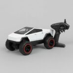 Voiture Télécommandée Monster Truck Style Cybertruck - L'Aventure Tout-Terrain – Image 2