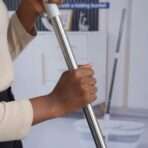 Vadrouille Éponge Haute Performance avec Seau Pliable et Système d'Essorage Mains Libres – Image 7